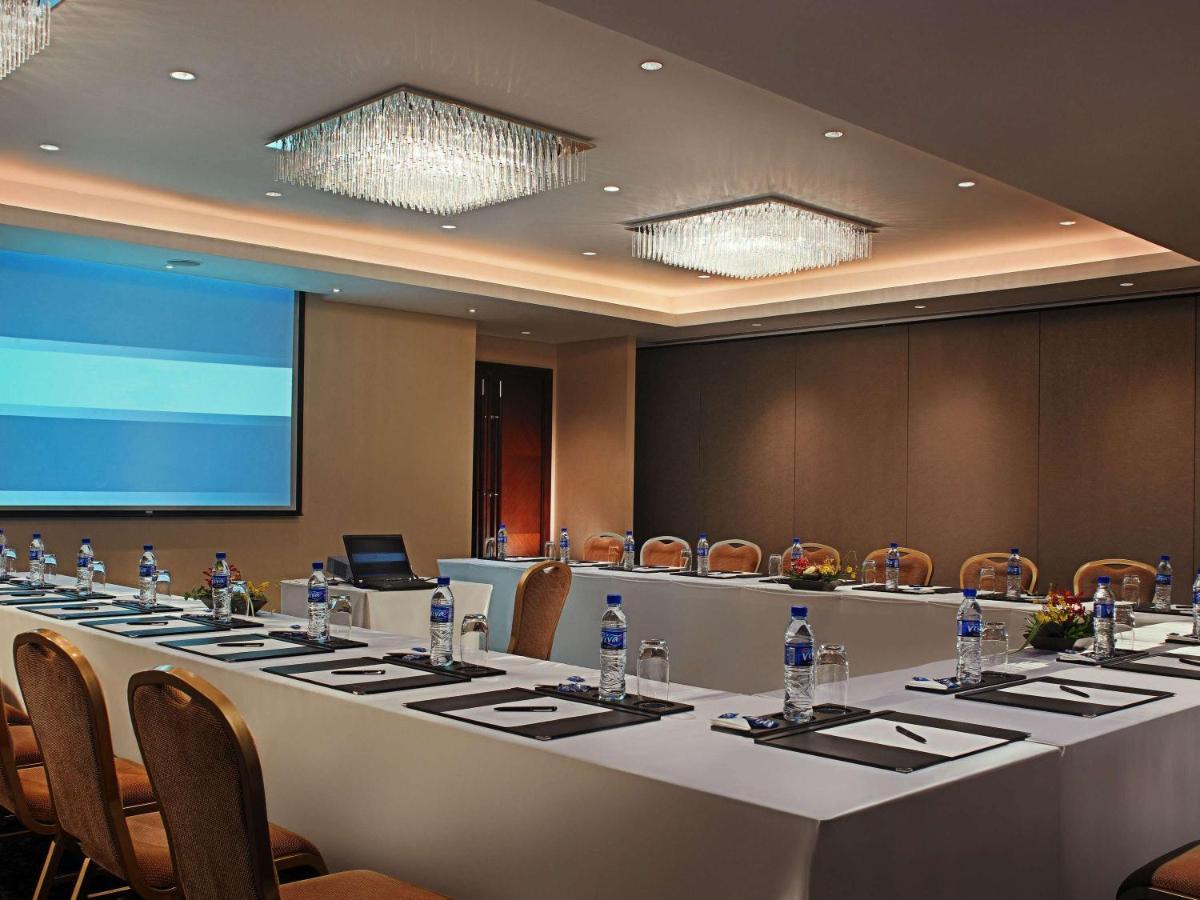 Joy Nostalg Hotel And Suites Manila Managed By The Ascott Limited Pasig City Exteriér fotografie